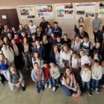vFoto grupal del profesorado y alumando participante en estas jornadas sobre aprendizaje-servicio celebradas en la Facultad de Ciencias Sociales y de la Comunicación de la ULL.