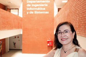 Carina González.