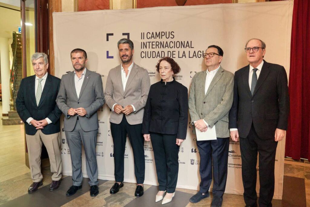 Juan Manuel Fernández, Francisco García, Luis Yeray Gutiérrez, Ana Palacio, Humberto Orán y Ángel Gabilondo.