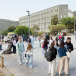 El estudio señala que desplazarse a la universidad caminando o en bicicleta se relaciona con menores niveles de estrés.