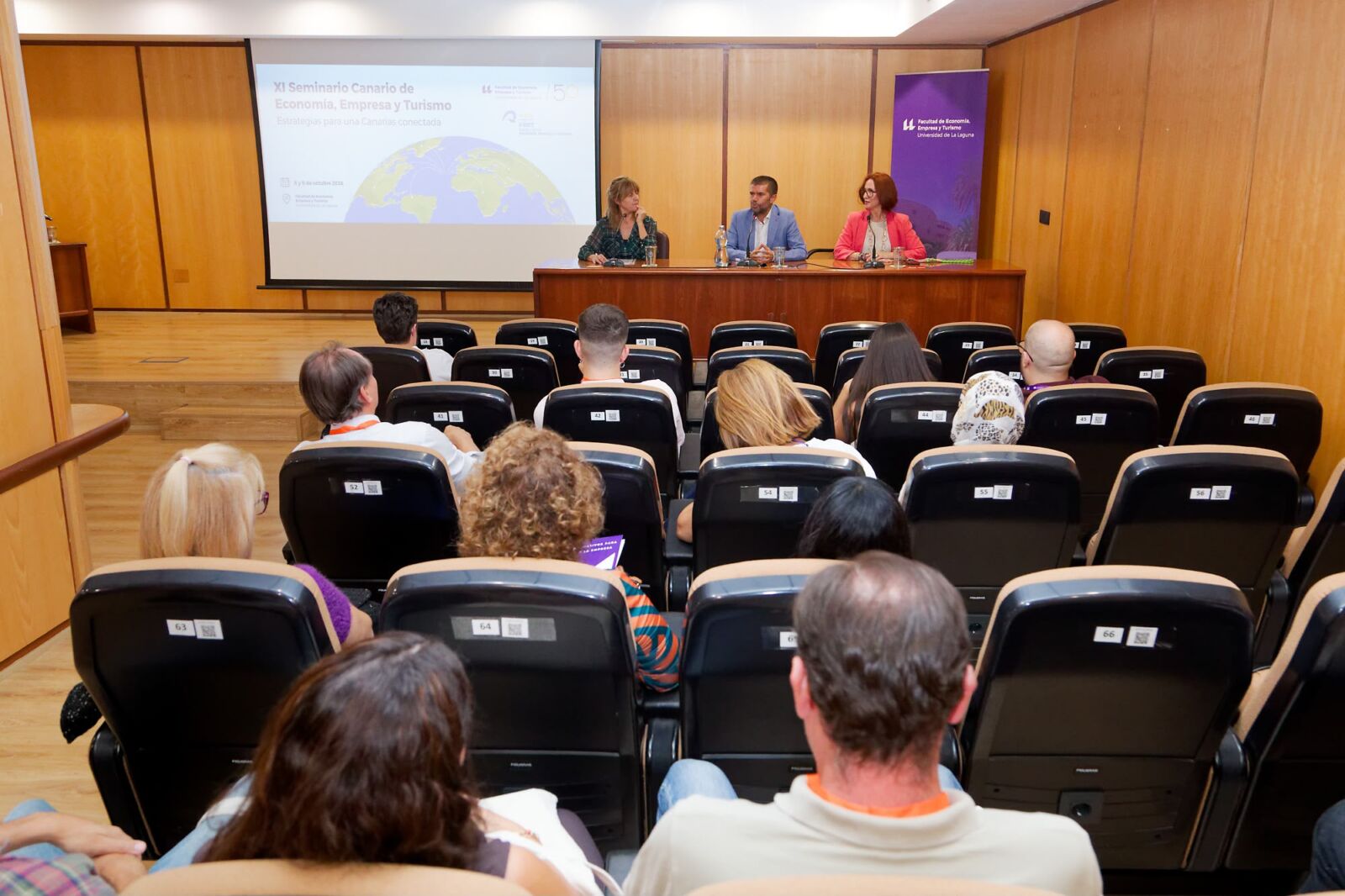 Imagen de la sesión inaugural del XI Seminario Canario de Economía, Empresa y Turismo
