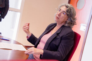 Ana M. Martín.