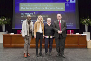 Ken Bugul, Londa Schiebinger, Amparo Moreno y Nicholas Peppas.