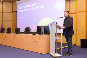 El rector durante su intervención.