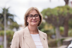 Luisa Vera.
