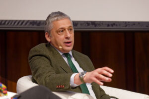 Luis Pérez Gil.