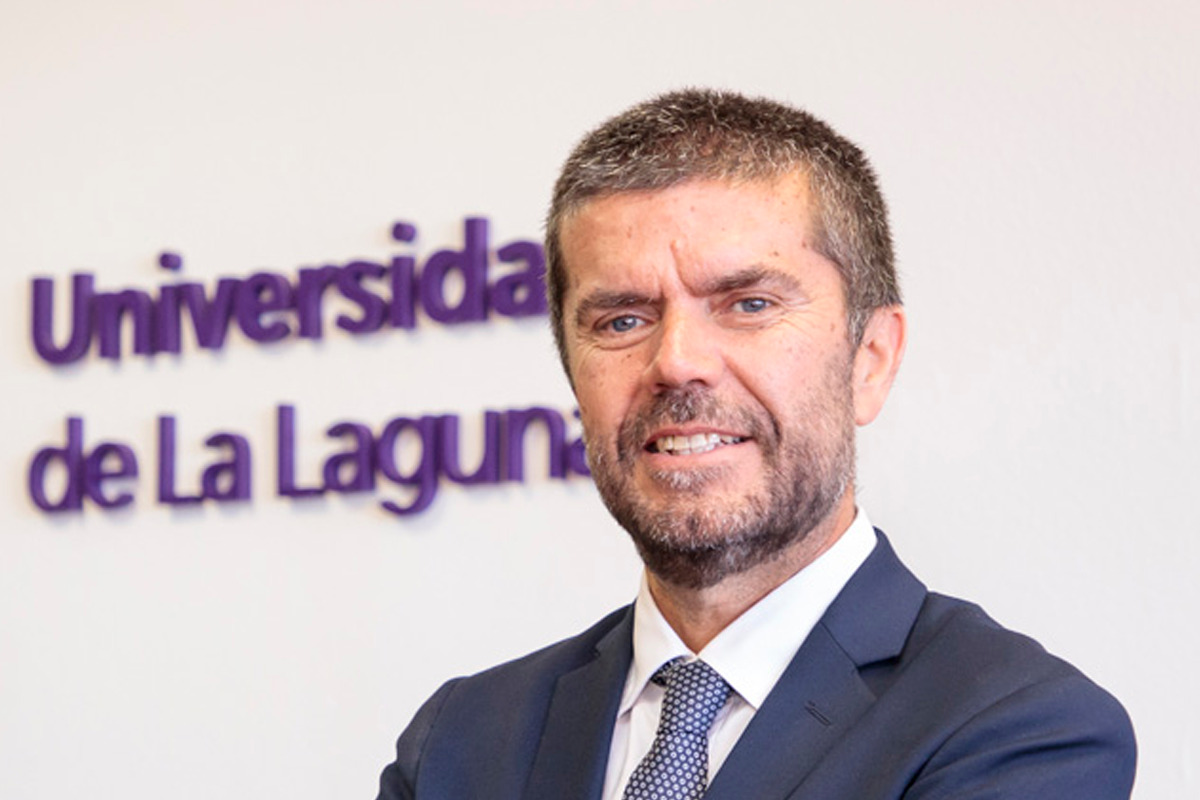 El rector de la Universidad de La Laguna, pregonero oficial de la Bajada de la Virgen de las Nieves 2025